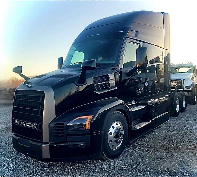 Semi Trucks (Mack MP8 Engines) For Sale